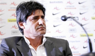 Костов обвини журналистите за провала на Левски