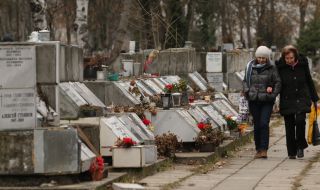 Контрера: Циганската мафия вече официално управлява гробищата в София