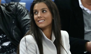 Най-привлекателните футболни половинки