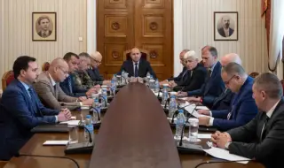 Румен Радев: Няма заплаха за България след ударите на Израел по Иран