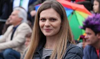 Съпругата на Дончев отново взриви мрежата заради циганите и CNN