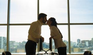 7 правила за офис романтика