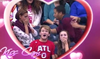 Когато предложението за брак се обърка (ВИДЕО)