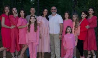 Многодетните майки в Русия са отличени със званието "Майка-героиня"