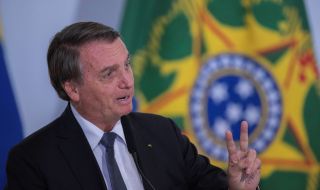 Разследват президента на Бразилия заради коментар за ваксините