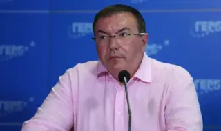 Костадин Ангелов: Хинков да подава оставка още днес