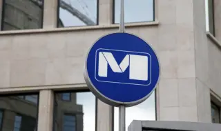 Gunmen opened fire in the Brussels metro 