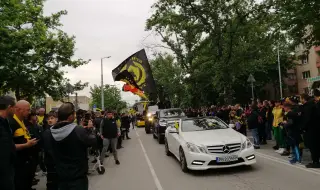 Зингаревич, имащ 10-годишна забрана да влиза в България, се сдоби с нов клуб