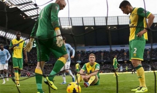 Манчестър Сити удържа лидерството с късна дузпа