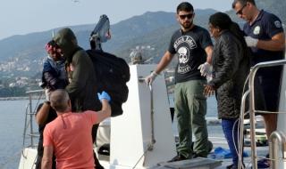 Турски бегълци търсят убежище в Гърция