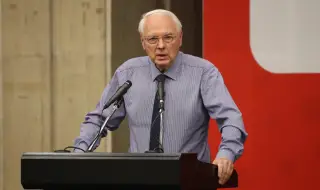 Велизар Енчев пред ФАКТИ: Вписването на българите в конституцията на РСМ е само едно от условията за членство в ЕС