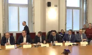 Скандал в бюджетната комисия: Заседанието се провали