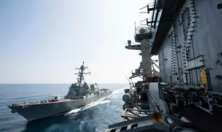 After 38 years: The US again fired a deck gun on a foreign ship 