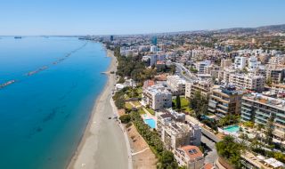 Тричасова стачка обявиха работници в Кипър 