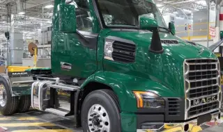 Запознайте се с новия камион Mack