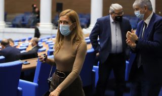 Парламентът прие на първо чете промени в Закона за личната помощ