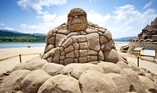 Приказни филмови герои идват в България под формата на пясъчни фигури