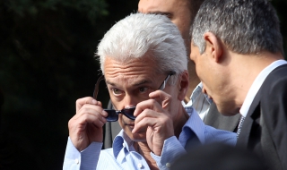 Евродепутати питат защо не е разследван Сидеров