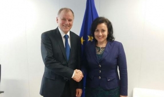 България иска ЕК да излезе с решение за мерките за справяне с болестта Заразен нодуларен дерматит