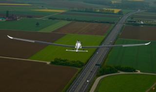 Самолетът SolarStratos с първи полет