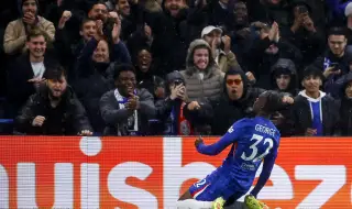 Евертън взе под наем младо крило от Челси с опция за постоянен трансфер