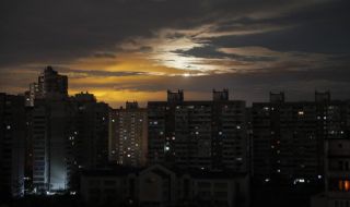 Електропреносната мрежа на Украйна може да бъде възстановена до лятото