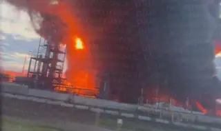 Дронове на ВСУ удариха горивно-енергиев комплекс в Уляновск