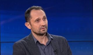 Експерт: Средните заплати в държавната администрация са около 2300 лева