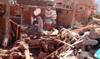 Най-малко 2 122 са жертвите на силното земетресение в Мароко