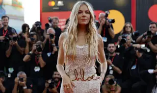 Сиена Милър показа бременно коремче (СНИМКА)