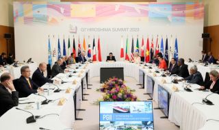 Г-7 обсъди ситуацията в Украйна в присъствието на Зеленски