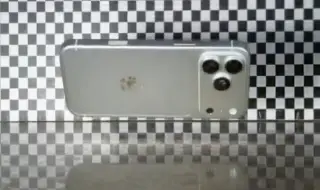 iPhone 18 Pro се появи в тестови кадри