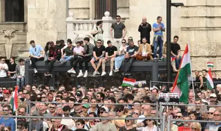 Масов протест в Будапеща срещу Орбан