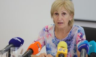 МИ: Смиляна Нитова е освободена от борда на ДКК заради установени нередности 