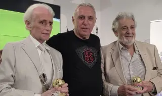 Христо Стоичков посрещна Пласидо Доминго и Хосе Карерас в своята Зала на славата