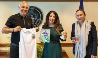 Посолството на САЩ: Посланик Мустафа не се е срещала с политически партии