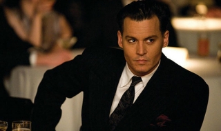 Джони Деп продаде две картини от колекцията си за $11,5 млн.