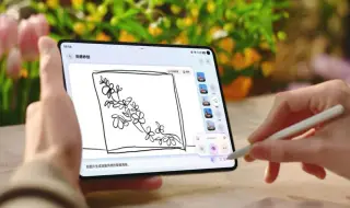 Huawei дава начало на новата ера сгъваеми смартфони
