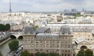 Рекордни цени на имотите в Париж