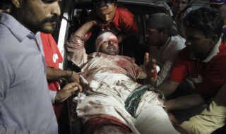Трима загинаха в атака насочвана срещу сина на пакистанския президент