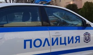 Млад мъж се обеси на билборд в Бургас