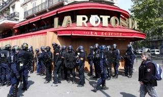Хиляди полицаи на крак във Франция