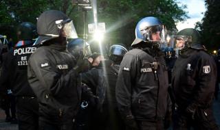 Демонстрации и арести в Берлин
