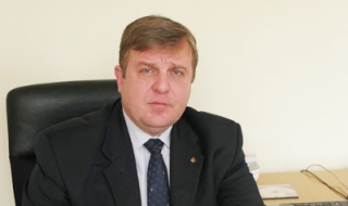 Каракачанов към институциите: България още няма адекватна позиция за Македония