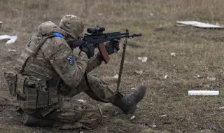Kъм май месец една трета от новите попълнения в украинската армия са били доброволци