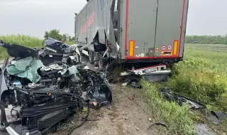 Поредна тежка катастрофа с тир във Врачанско, има ранени