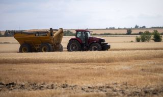 Русия и Украйна подписаха с ООН и Турция споразумения, проправящи пътя за ключов за световните пазари износ на зърно