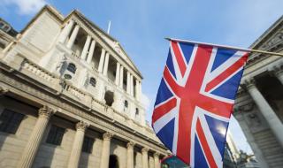 Централната банка на Англия понижи спешно лихвата