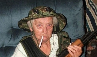 Осъдиха баба, изобретила сама ловна пушка