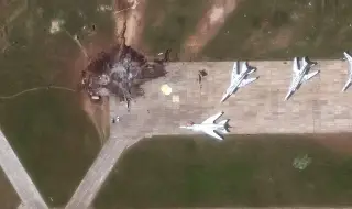 Киев съобщава за удари по рафинерия в Саратов и авиобаза в Крим